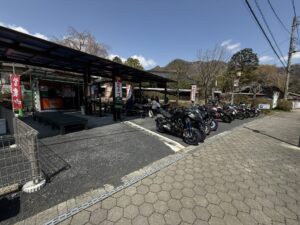 袋田の滝近くのタコス屋さんに駐輪させていただきました